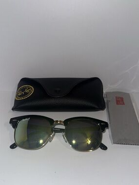 Ray-Ban Clubmaster Unisex Sunglasses in Black, Gold with Green lenses